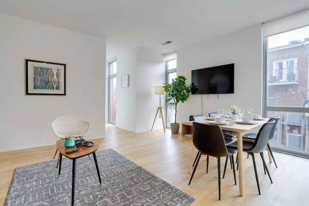 Fantastic 3br At Shaw With Gym Washington